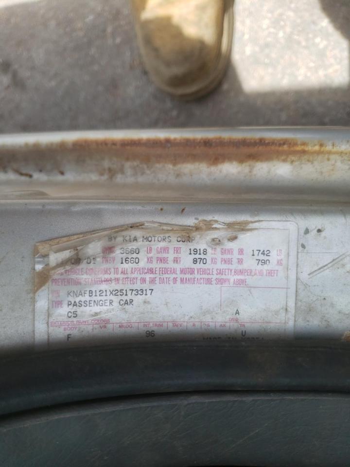 Photo 10 from auction – 2002 KIA SPECTRA BA with VIN KNAFB121X25173317