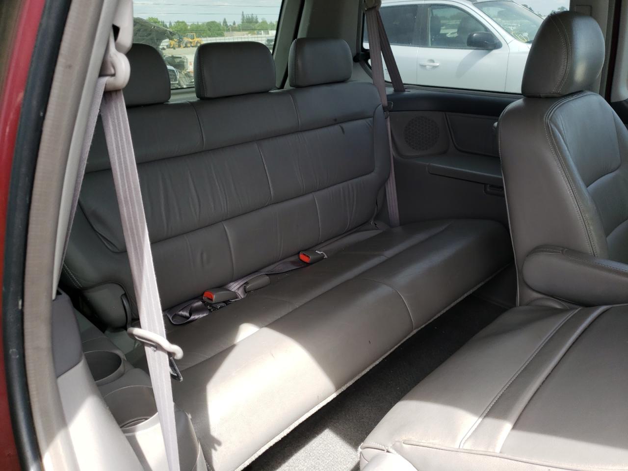 Photo 9 from auction – 2002 HONDA ODYSSEY EX with VIN 2HKRL18052H520385