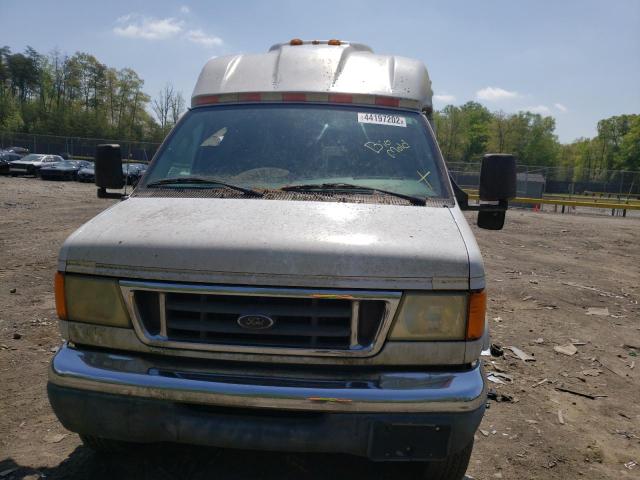Photo 9 from auction – 2004 FORD ECONOLINE with VIN 1FDWE35L84HA19205