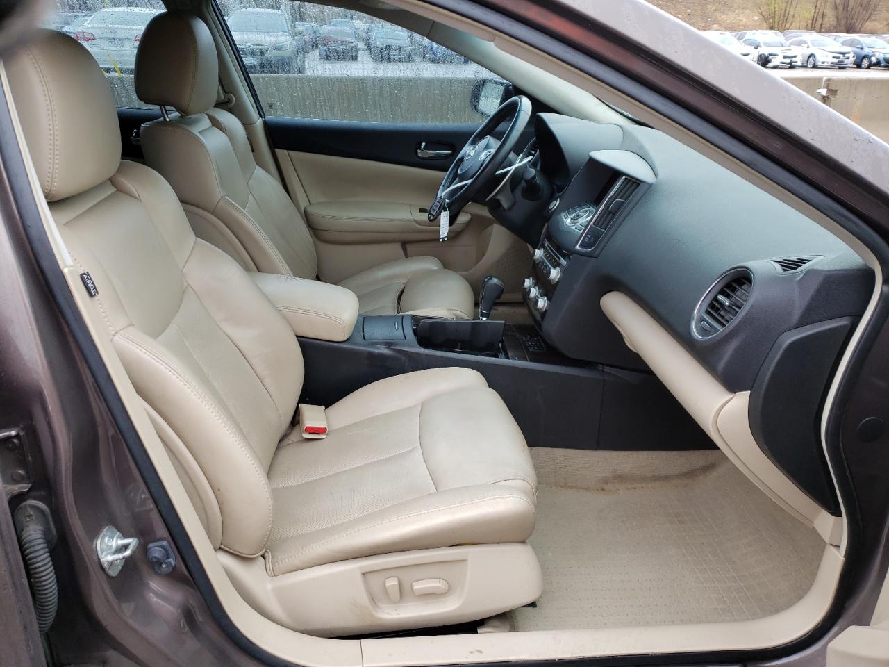 Photo 5 from auction – 2012 NISSAN MAXIMA S with VIN 1N4AA5AP8CC821673