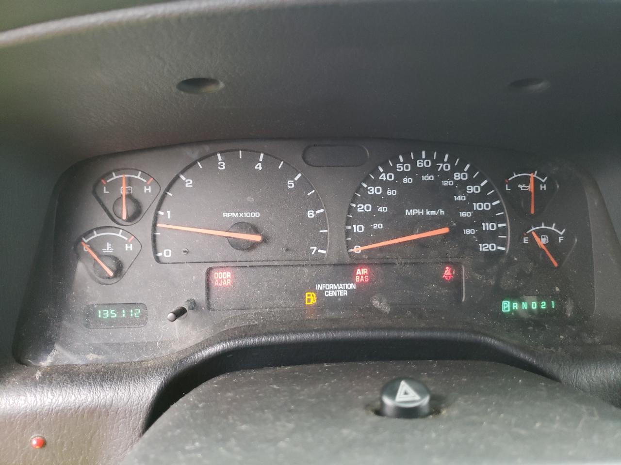 Photo 8 from auction – 2002 DODGE DURANGO with VIN 1B4HS38N52F212193