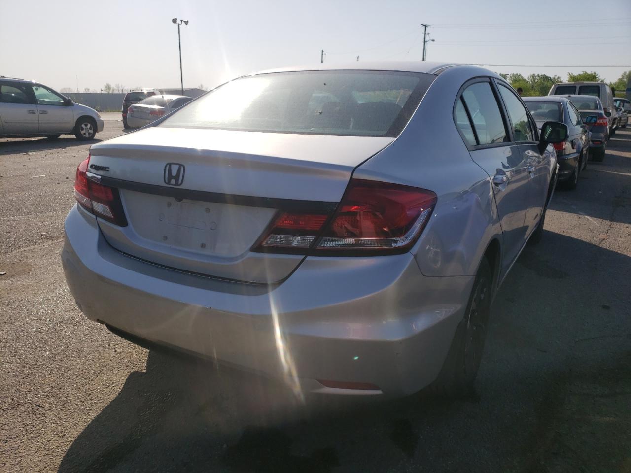 Photo 4 from auction – 2013 HONDA CIVIC LX with VIN 19XFB2F58DE033070