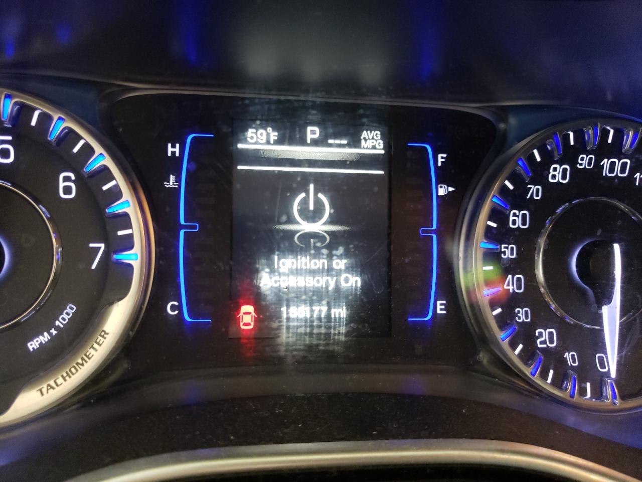 Photo 8 from auction – 2015 CHRYSLER 200 LIMITE with VIN 1C3CCCAB3FN587428