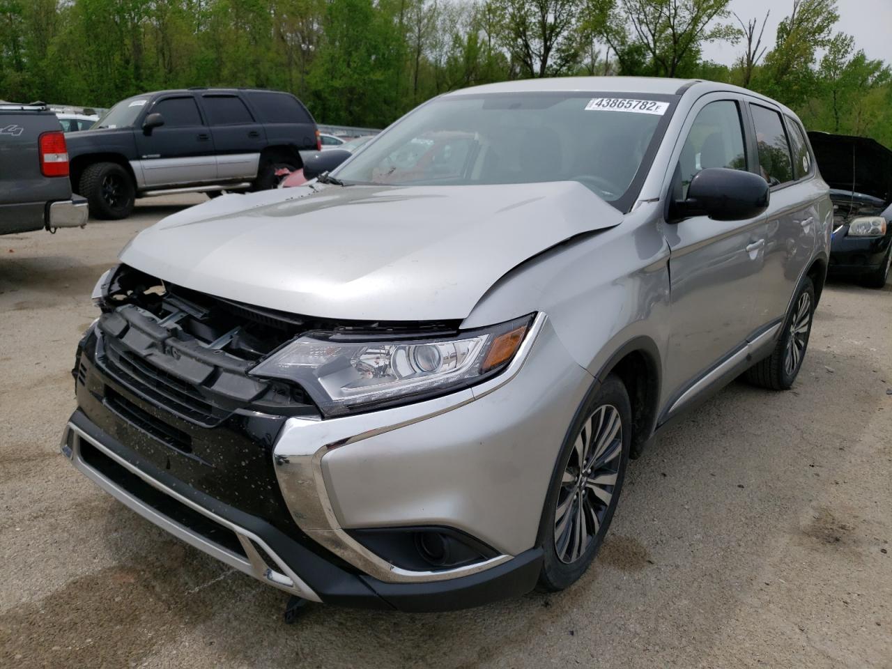 Photo 2 from auction – 2019 MITSUBISHI OUTLANDER with VIN JA4AD2A32KZ011264