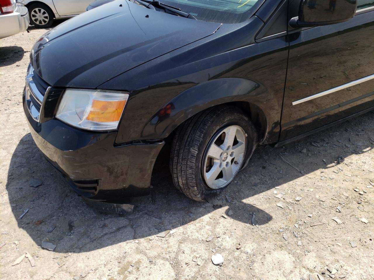 Photo 9 from auction – 2010 DODGE GRAND CARA with VIN 2D4RN5D16AR461996