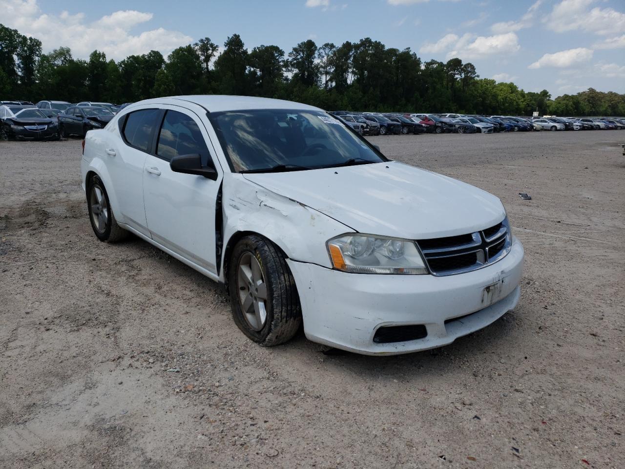DODGE AVENGER SE 2013 with VIN 1C3CDZAB4DN652199 - Photo from auction