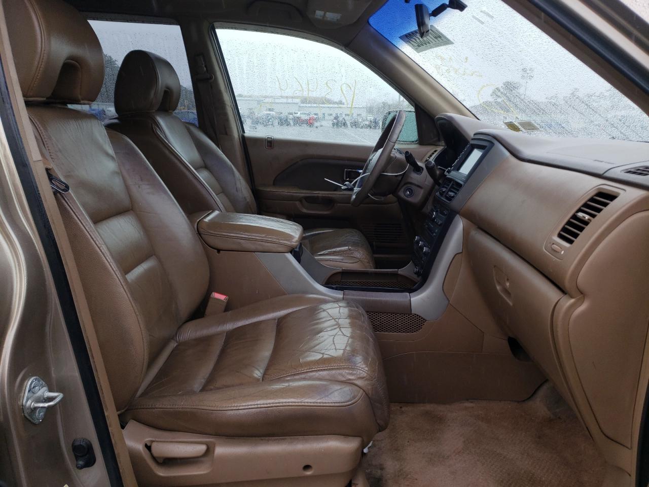 Photo 5 from auction – 2006 HONDA PILOT EX with VIN 5FNYF28776B000859