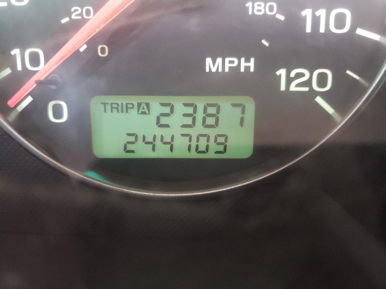 Photo 8 from auction – 2003 SUBARU LEGACY L with VIN 4S3BH635936304795