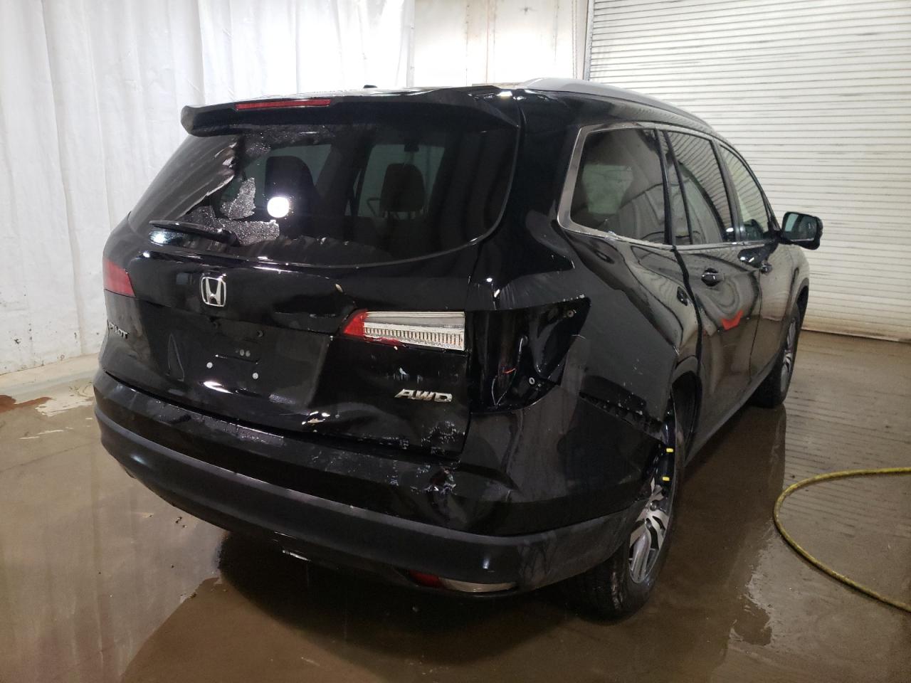 Photo 4 from auction – 2017 HONDA PILOT EX with VIN 5FNYF6H38HB022375