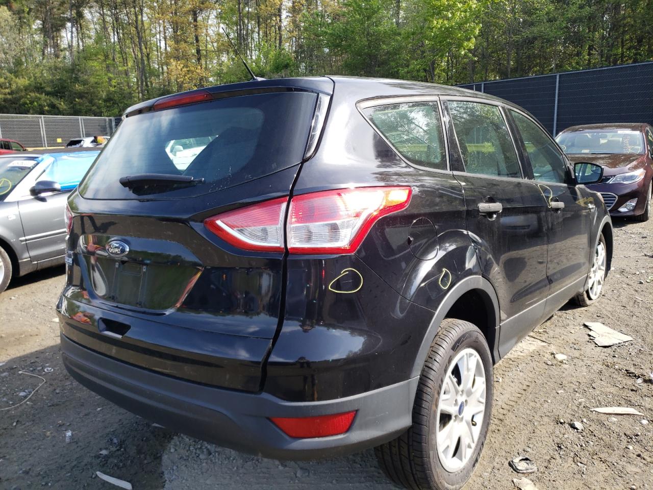 Foto 4 de la subasta – 2016 FORD ESCAPE S con VIN 1FMCU0F7XGUC52049