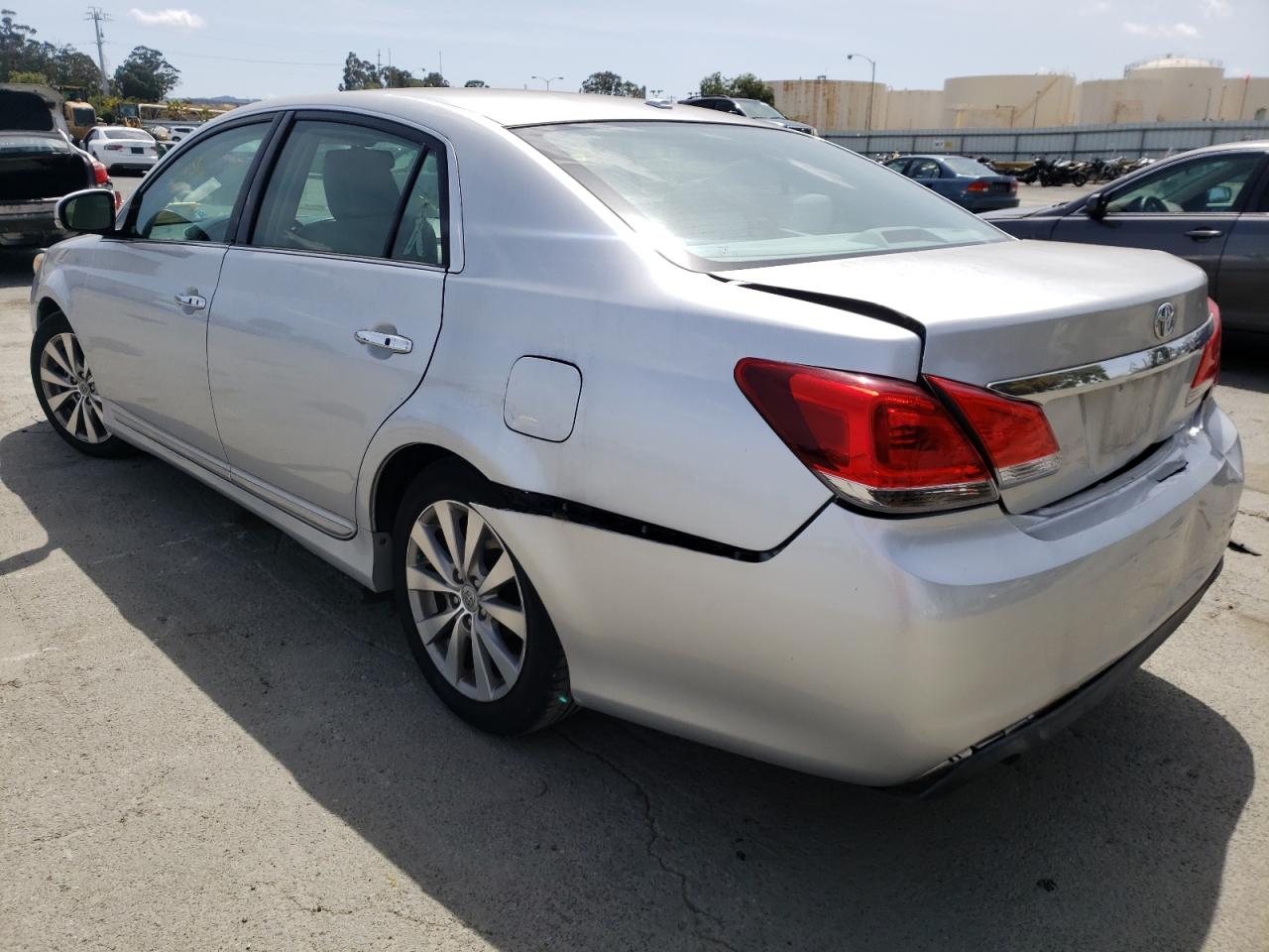Photo 3 from auction – 2012 TOYOTA AVALON BAS with VIN 4T1BK3DB9CU459570