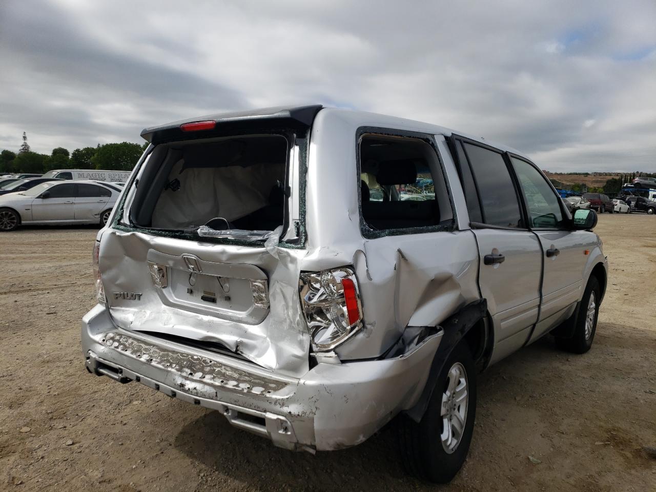 Photo 4 from auction – 2007 HONDA PILOT LX with VIN 5FNYF28197B038400