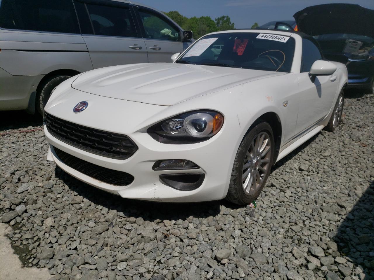 Photo 2 from auction – 2017 FIAT 124 SPIDER with VIN JC1NFAEK4H0102415