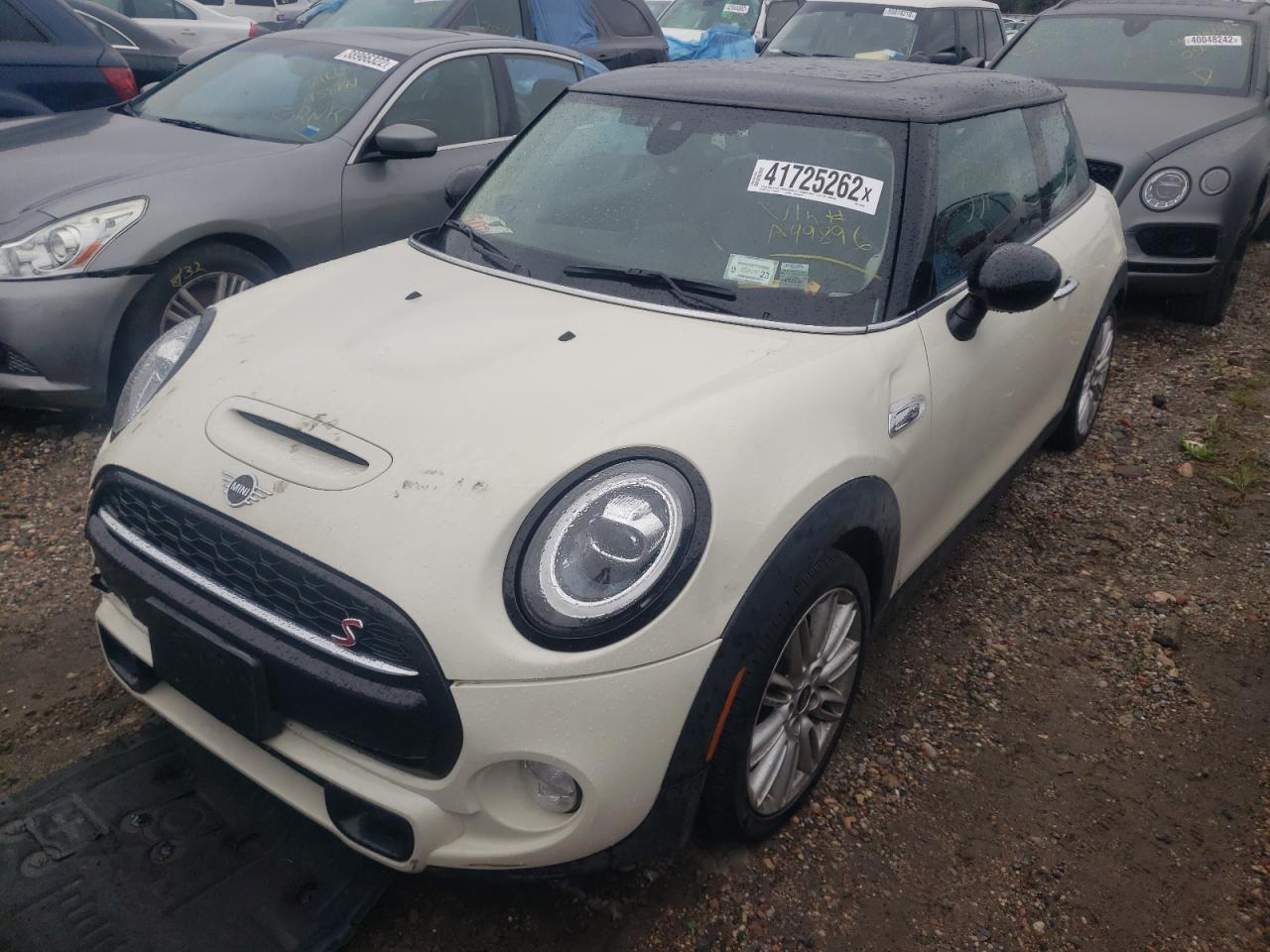 Photo 2 from auction – 2019 MINI COOPER S with VIN WMWXP7C54K2A49896