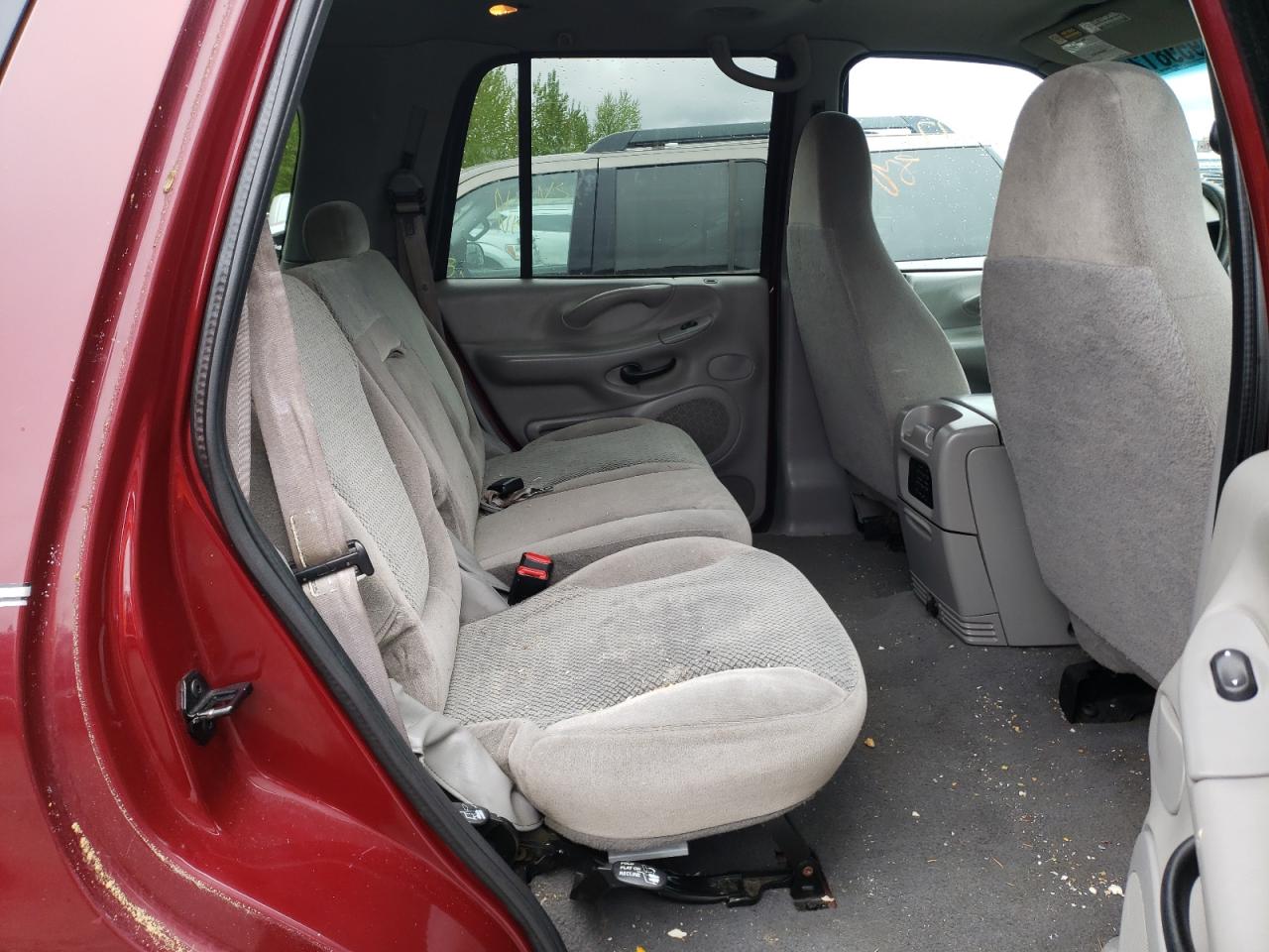 Photo 6 from auction – 2001 FORD EXPEDITION with VIN 1FMPU16L81LA64521