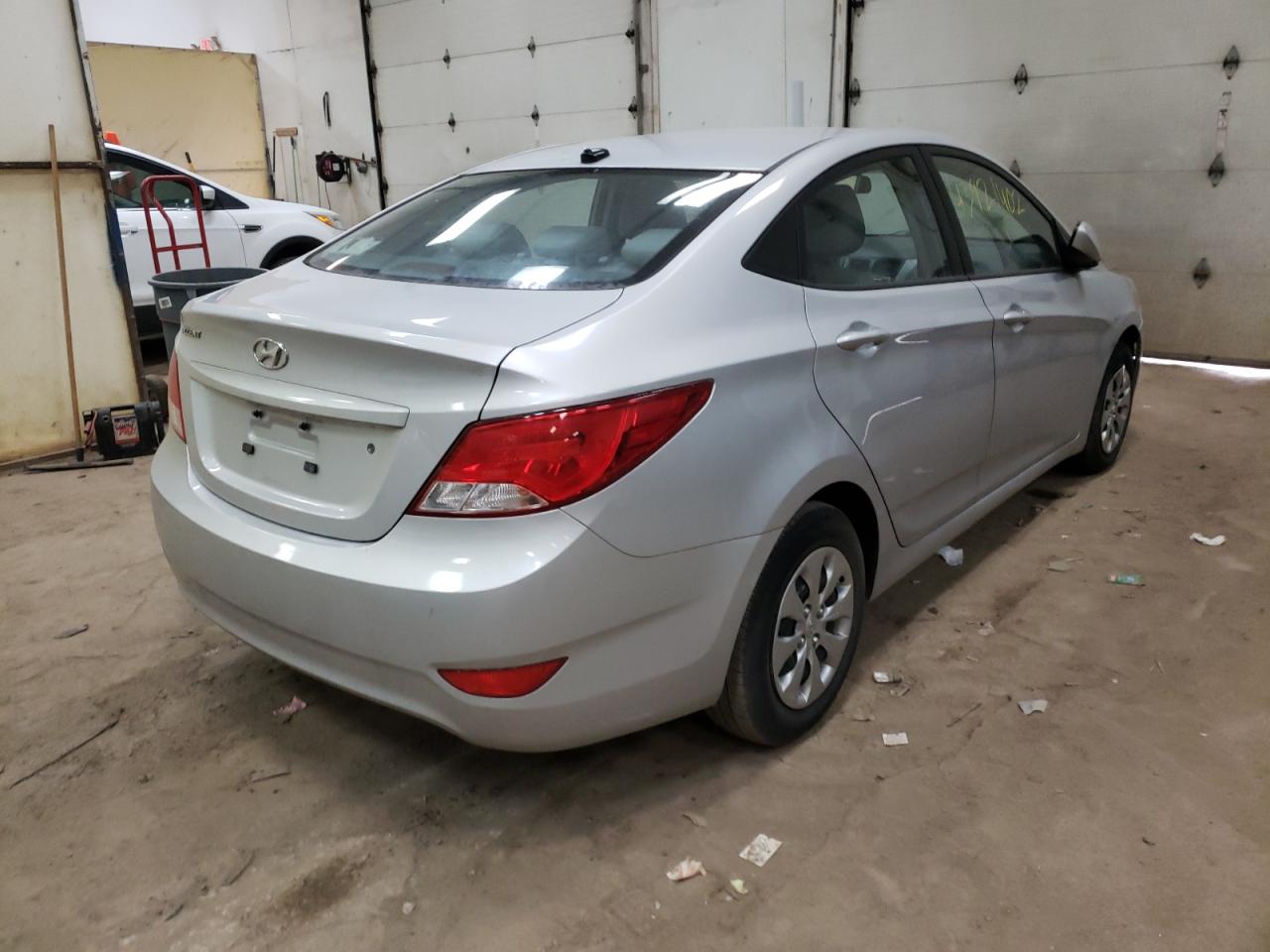 Photo 4 from auction – 2016 HYUNDAI ACCENT SE with VIN KMHCT4AE0GU966353