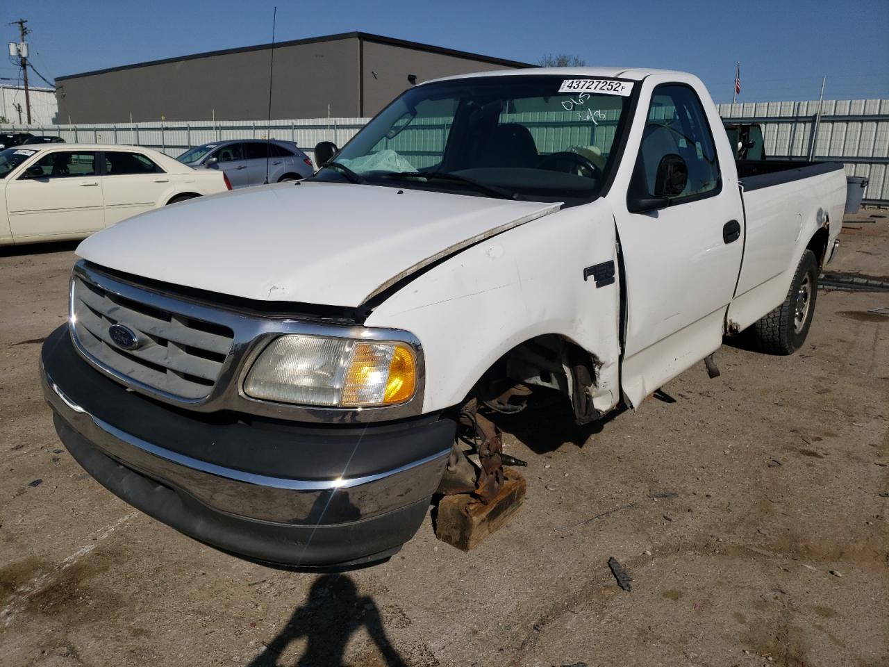Photo 2 from auction – 2003 FORD F150 with VIN 1FTPF17L23NA30658