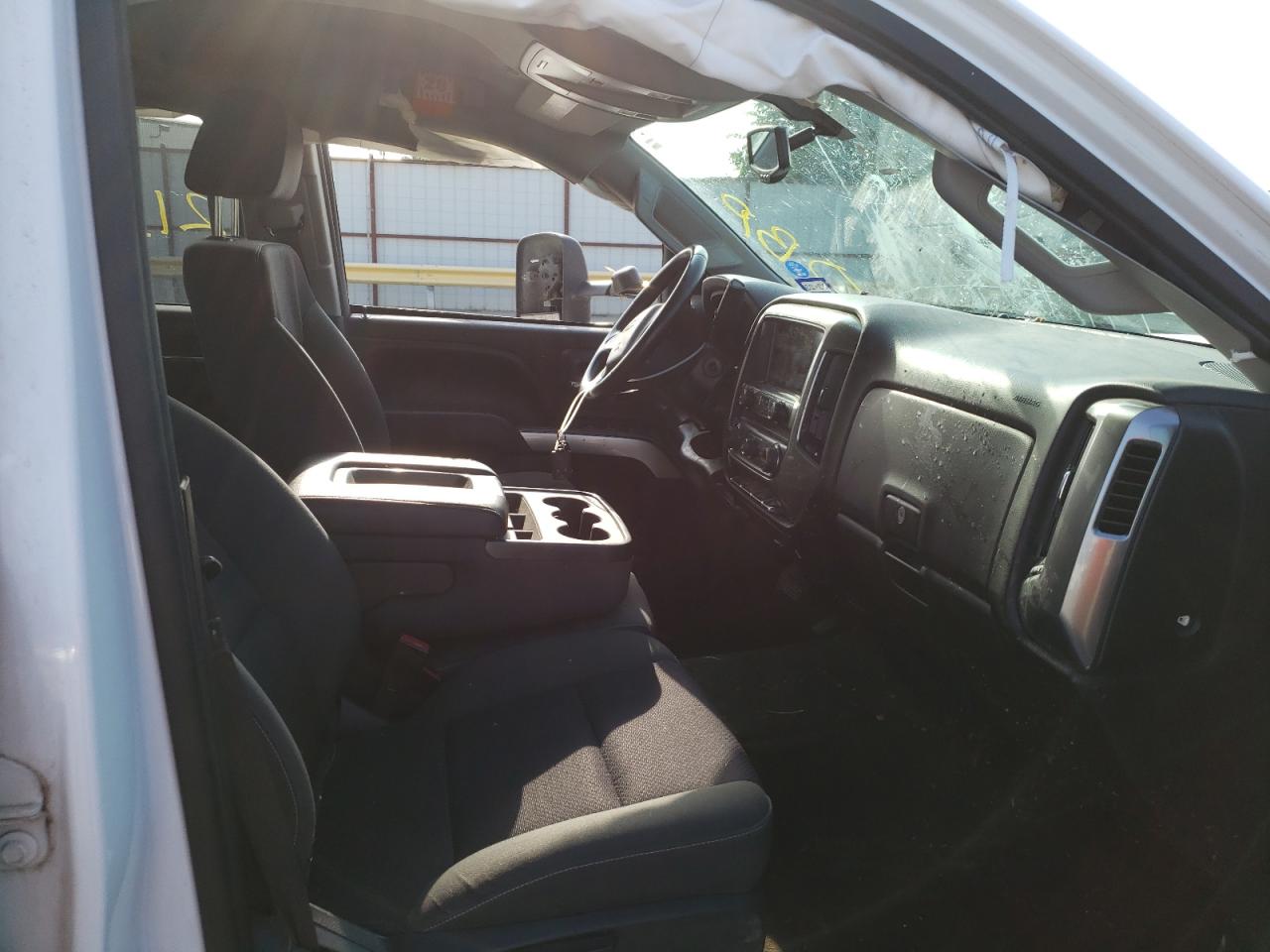 Photo 5 from auction – 2015 CHEVROLET SILVERADO with VIN 1GC2CVEGXFZ139592