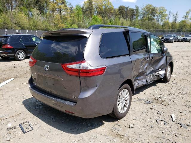 Photo 4 from auction – 2017 TOYOTA SIENNA XLE with VIN 5TDYZ3DC6HS821014