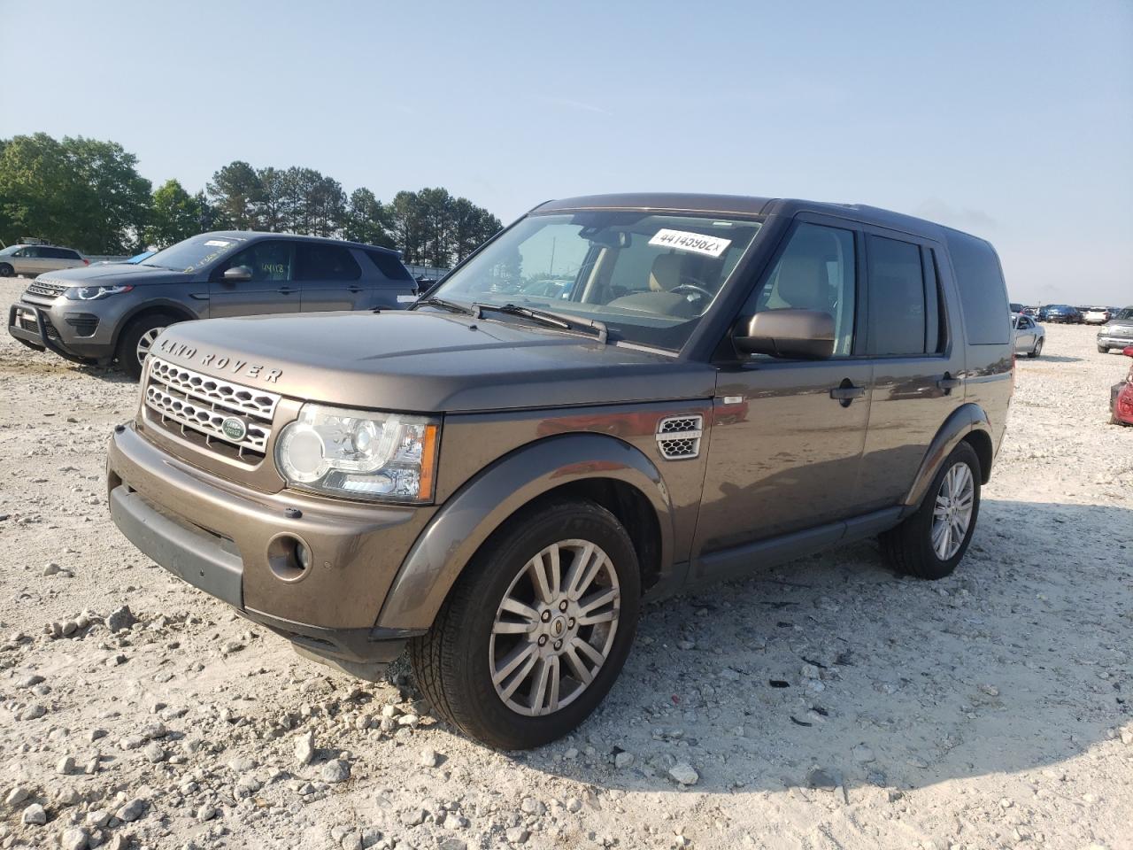 Photo 2 from auction – 2011 LAND ROVER LR4 HSE LU with VIN SALAK2D44BA560987