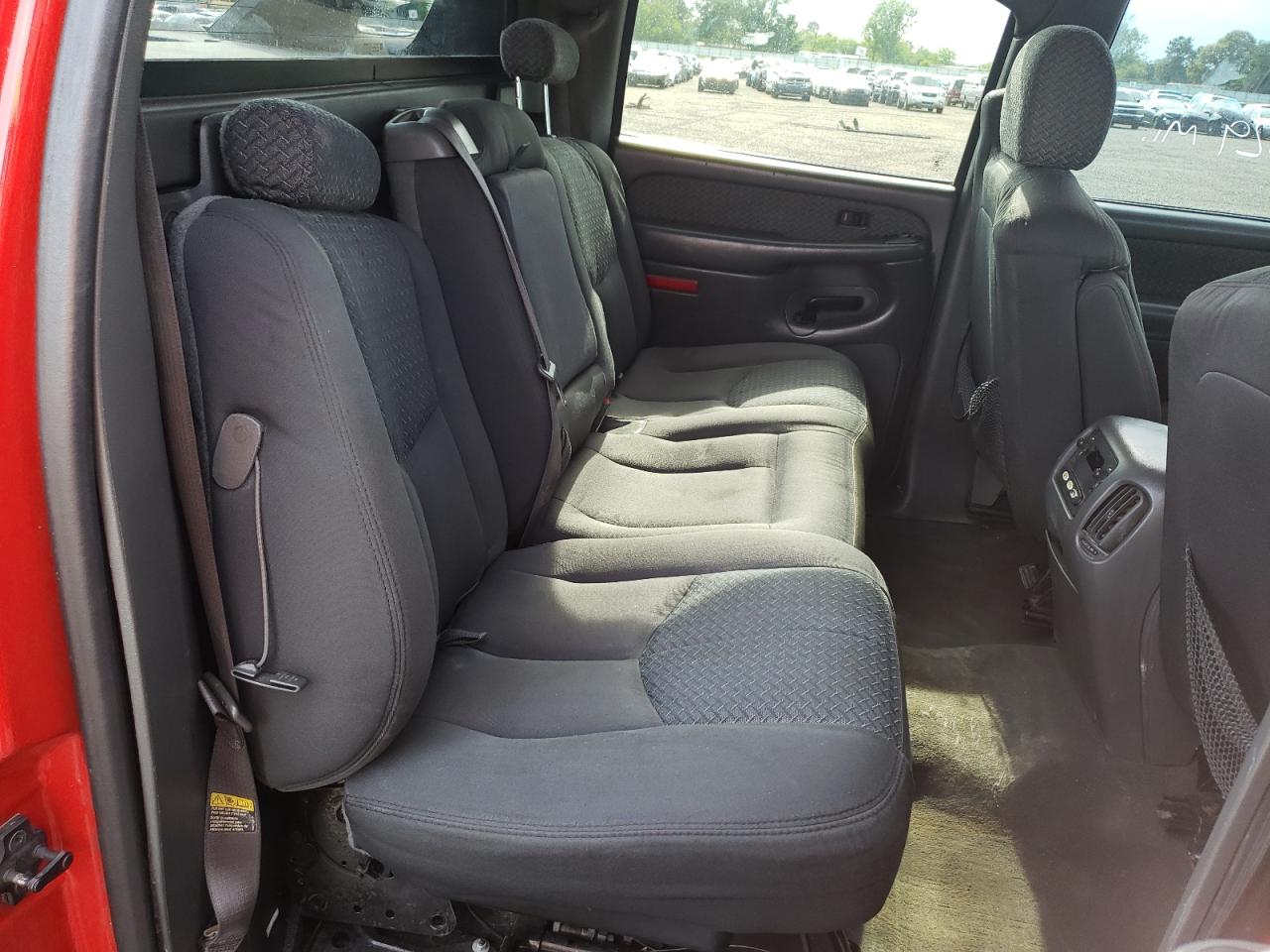 Photo 6 from auction – 2004 CHEVROLET AVALANCHE with VIN 3GNEC12TX4G118978