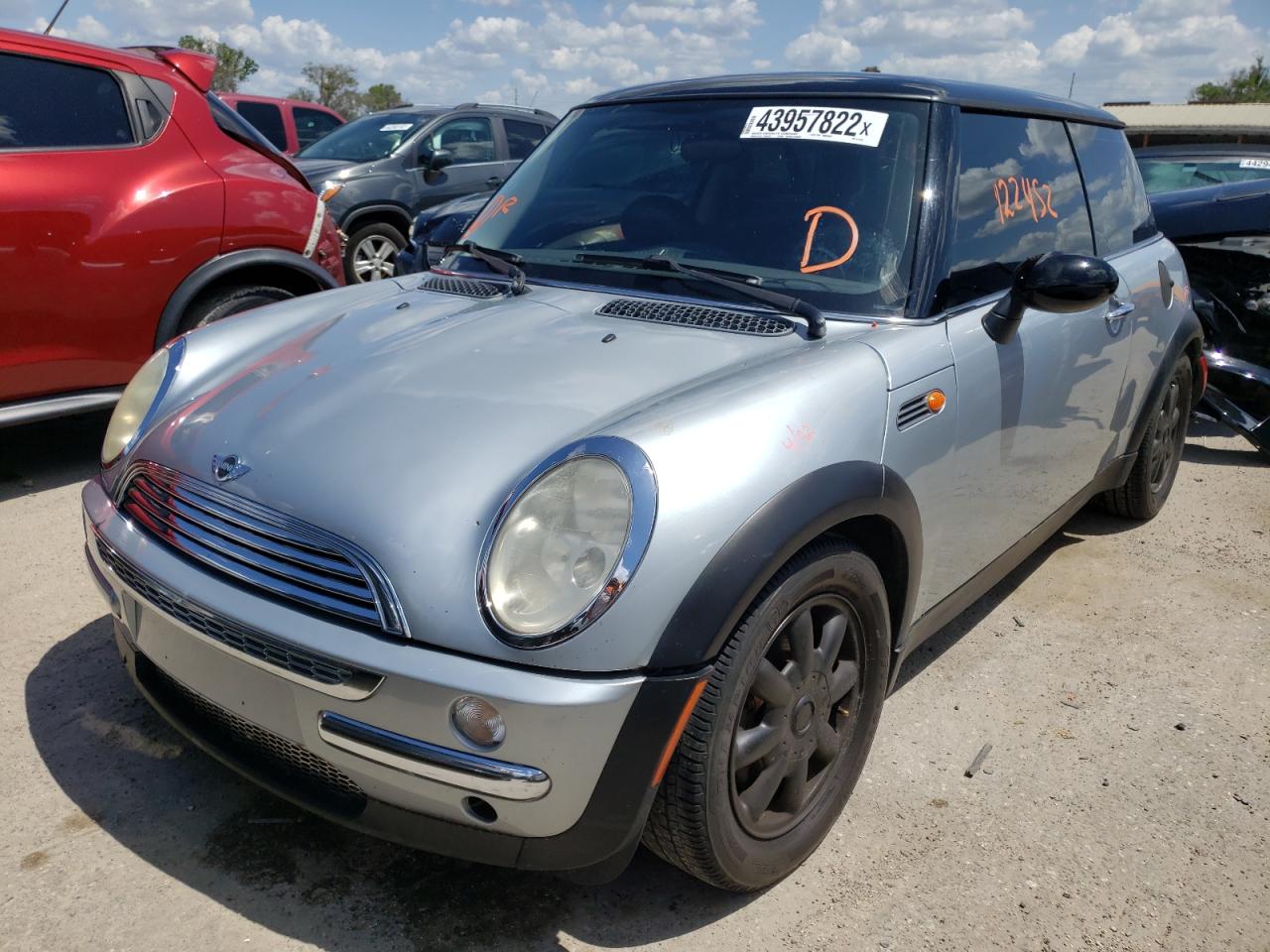 Photo 2 from auction – 2003 MINI COOPER with VIN WMWRC33413TE17810