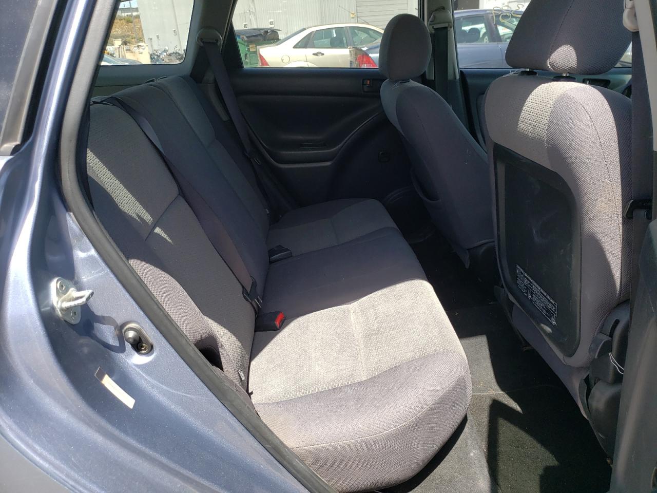 Photo 6 from auction – 2003 TOYOTA MATRIX SW with VIN 2T1KR32E13C017117
