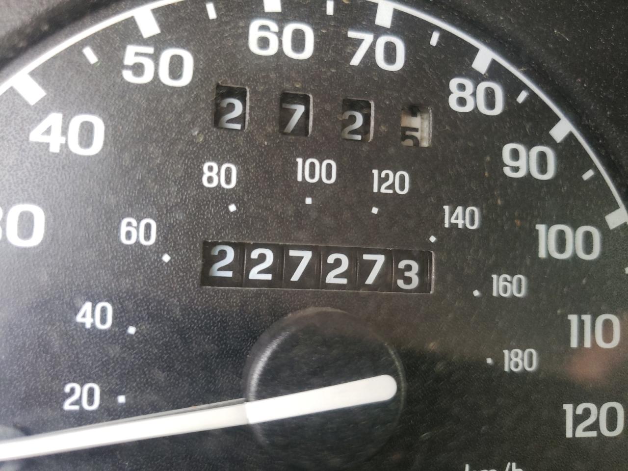 Photo 8 from auction – 1999 FORD RANGER with VIN 1FTYR10C5XUB95752