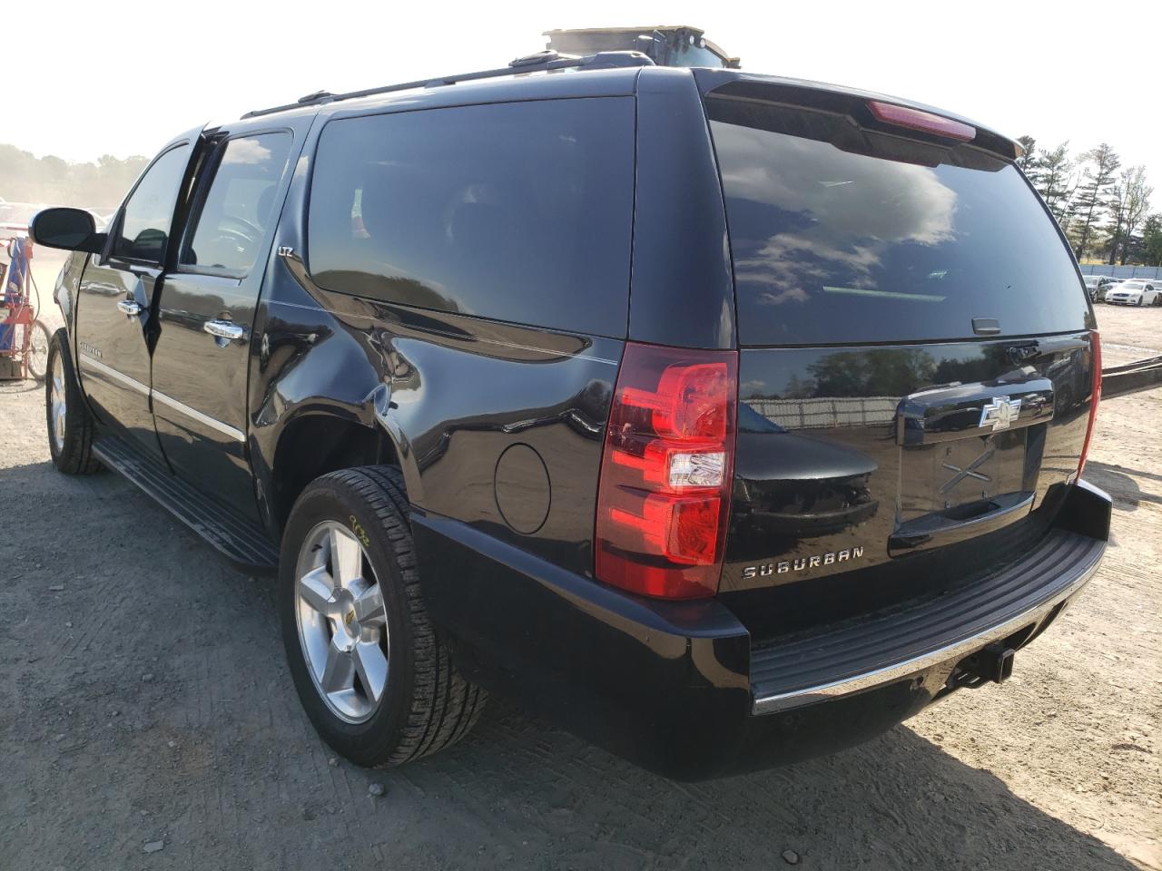Photo 3 from auction – 2011 CHEVROLET SUBURBAN C with VIN 1GNSCKE06BR207129