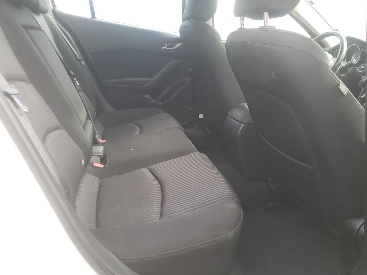 Photo 6 from auction – 2016 MAZDA 3 TOURING with VIN JM1BM1M71G1279330