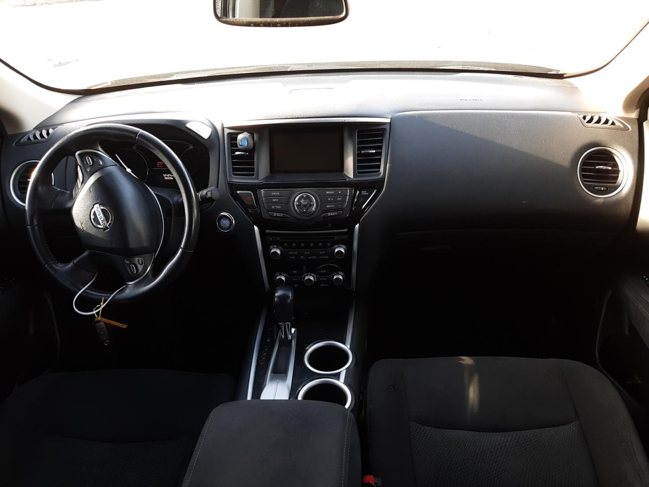 Photo 9 from auction – 2015 NISSAN PATHFINDER with VIN 5N1AR2MN4FC636113