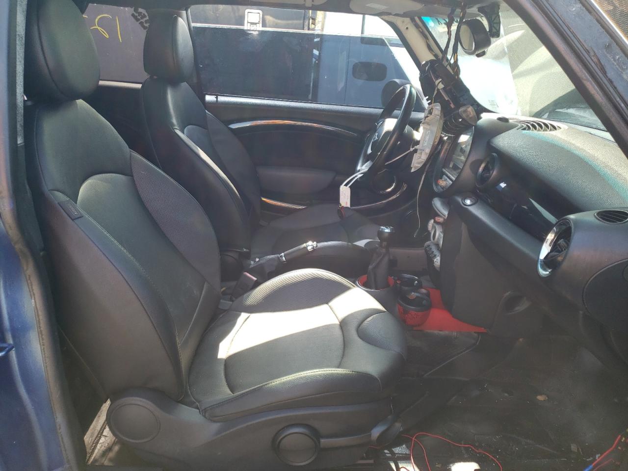 Photo 5 from auction – 2009 MINI COOPER S C with VIN WMWMM33519TP73048