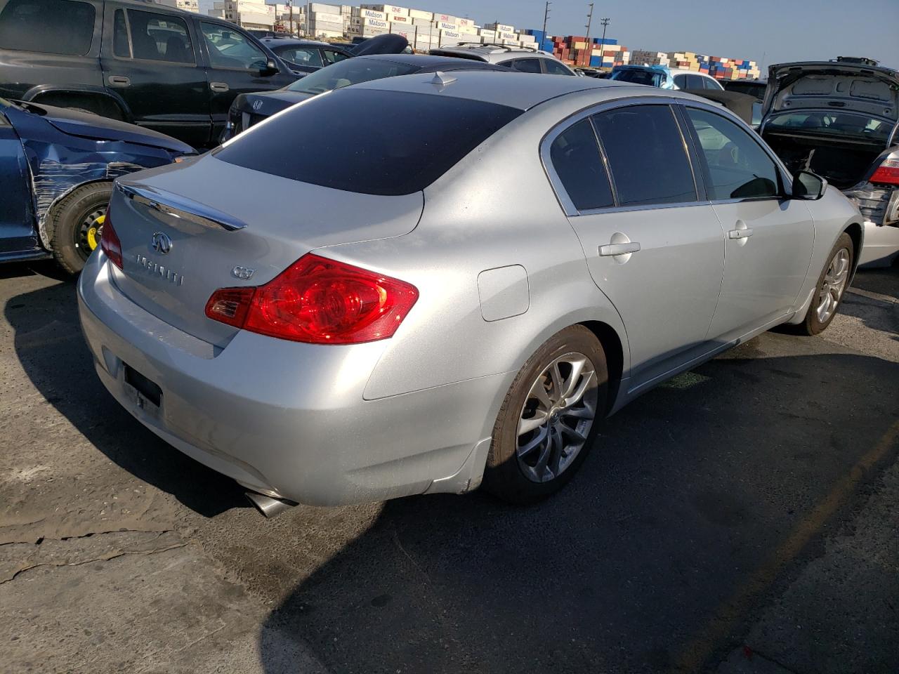 Photo 4 from auction – 2009 INFINITI G37 BASE with VIN JNKCV61E89M303091