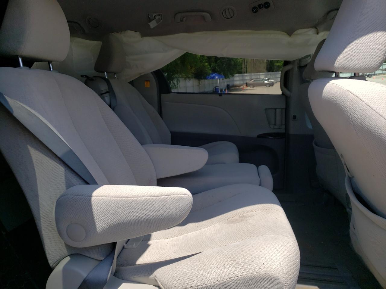صورة رقم 6 من المزاد - 2012 TOYOTA SIENNA LE مع VIN 5TDKK3DC0CS224816