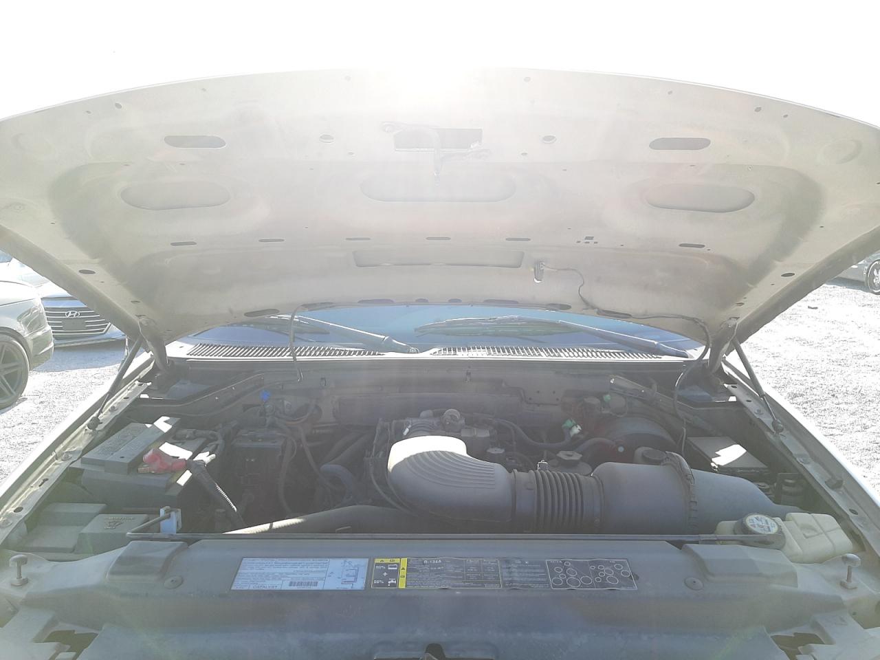 Photo 7 from auction – 2003 FORD F150 with VIN 2FTRF17W33CA44657