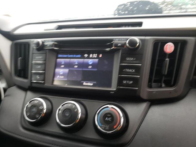 Фото 9 с аукциона – 2017 TOYOTA RAV4 LE с VIN 2T3BFREV2HW660211
