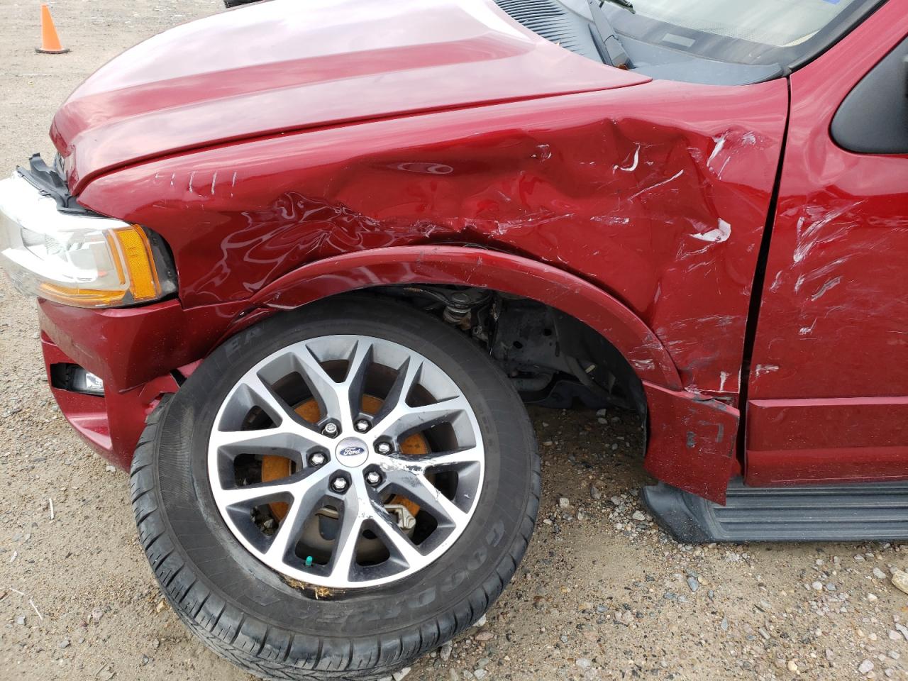 Photo 9 from auction – 2017 FORD EXPEDITION with VIN 1FMJK1HT6HEA25479