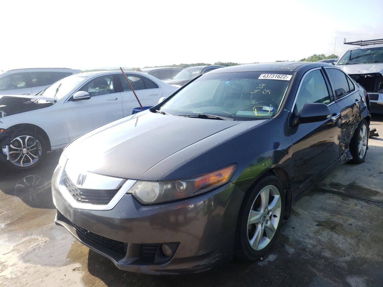 Photo 2 from auction – 2010 ACURA TSX with VIN JH4CU2F61AC042362