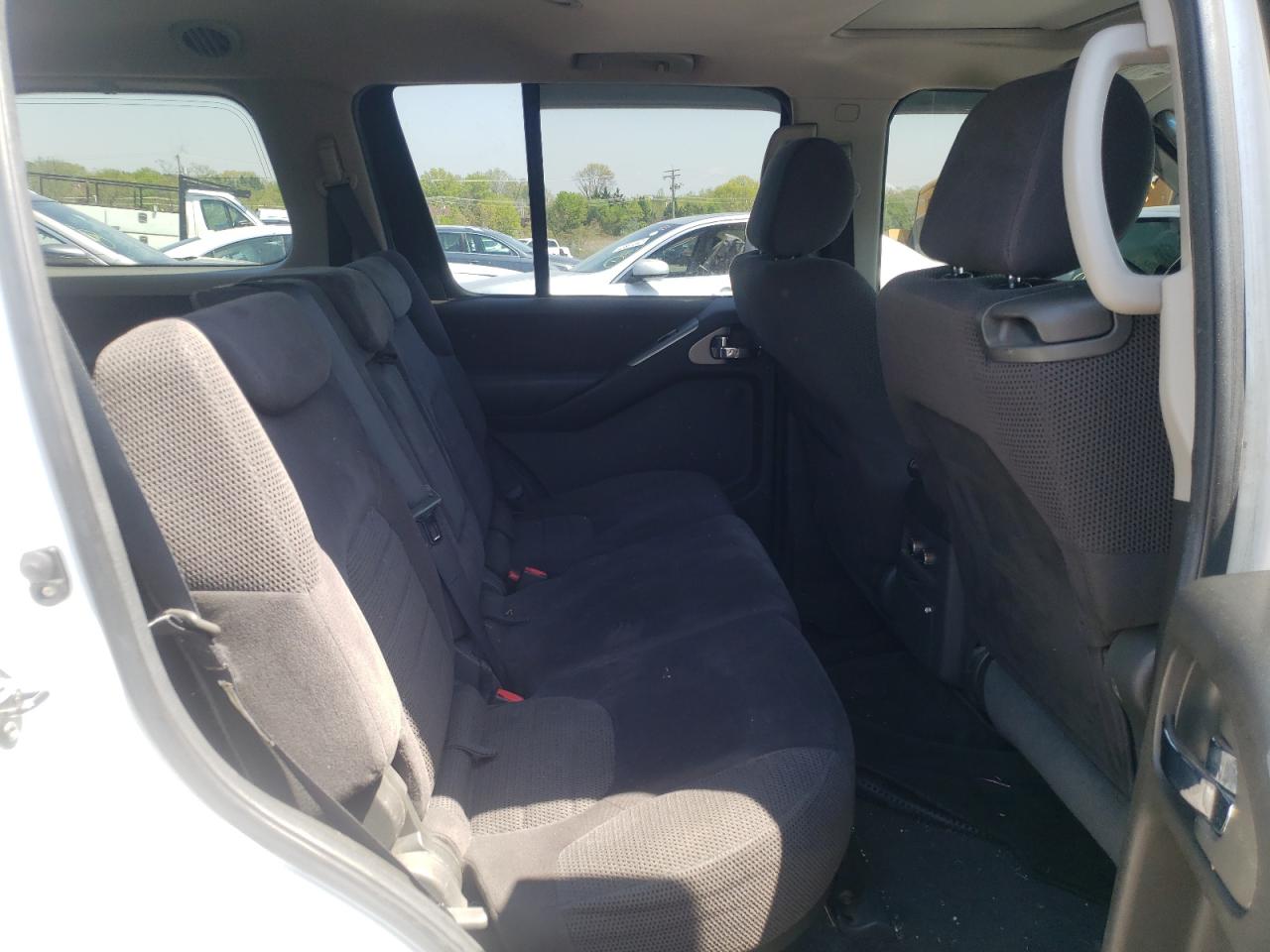 Photo 6 from auction – 2005 NISSAN PATHFINDER with VIN 5N1AR18W45C783432