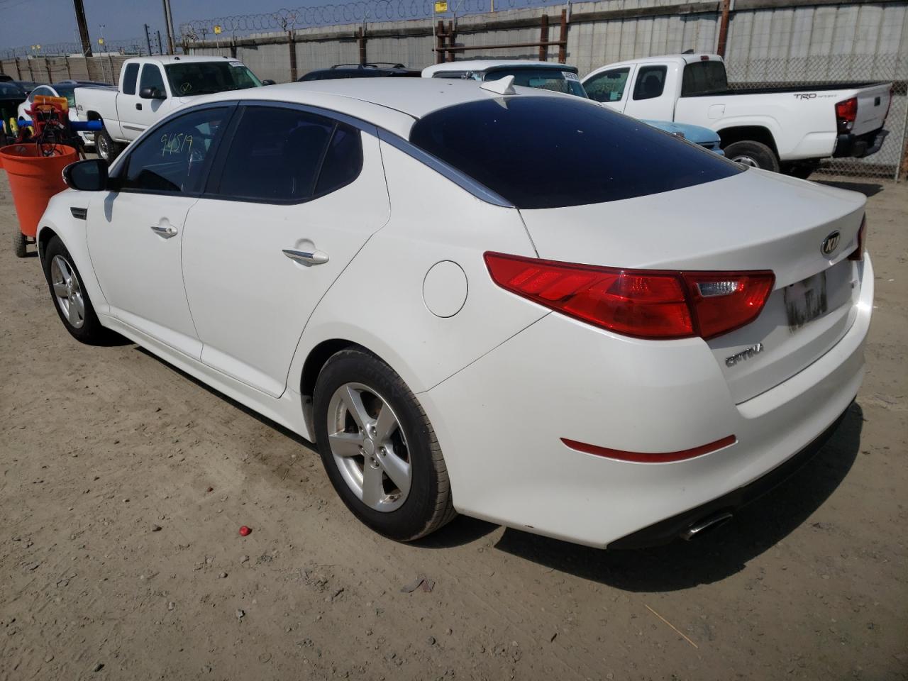 Photo 3 from auction – 2015 KIA OPTIMA LX with VIN KNAGM4A71F5661731
