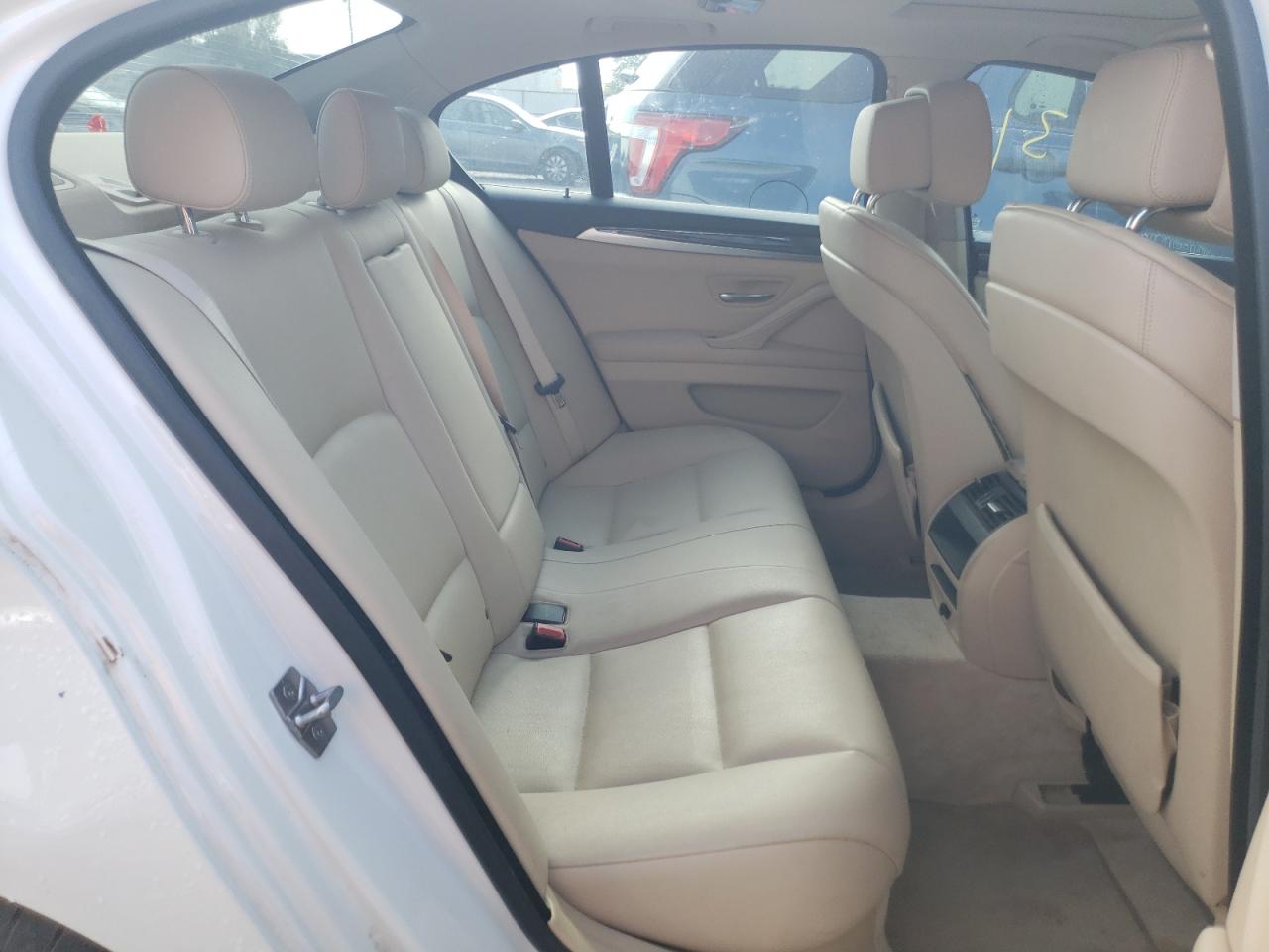 Photo 6 from auction – 2012 BMW 535 I with VIN WBAFR7C56CC810233