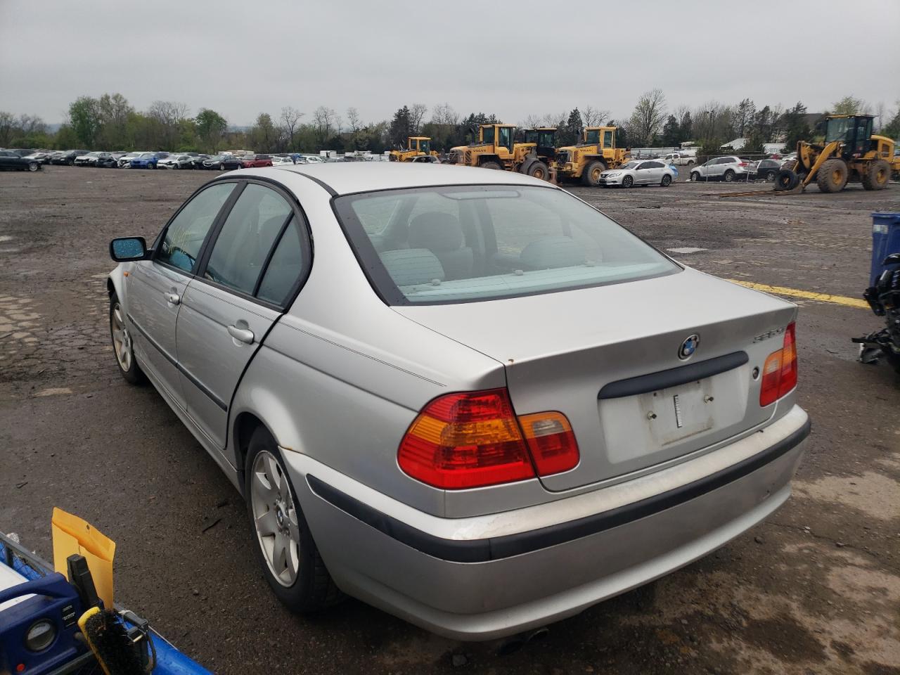 Photo 3 from auction – 2002 BMW 325 XI with VIN WBAEU33432PH86591