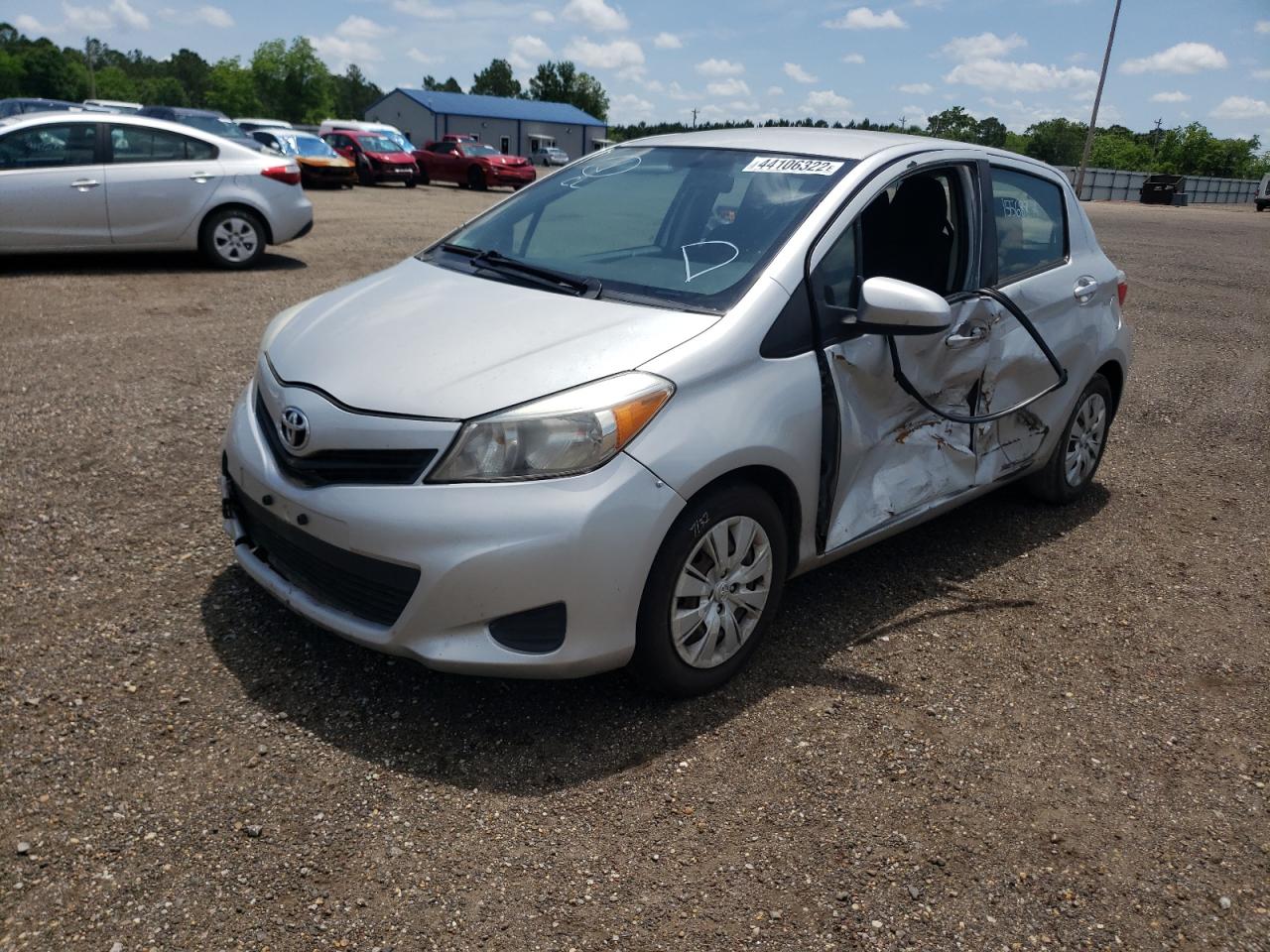 Photo 2 from auction – 2014 TOYOTA YARIS with VIN VNKKTUD36EA000671