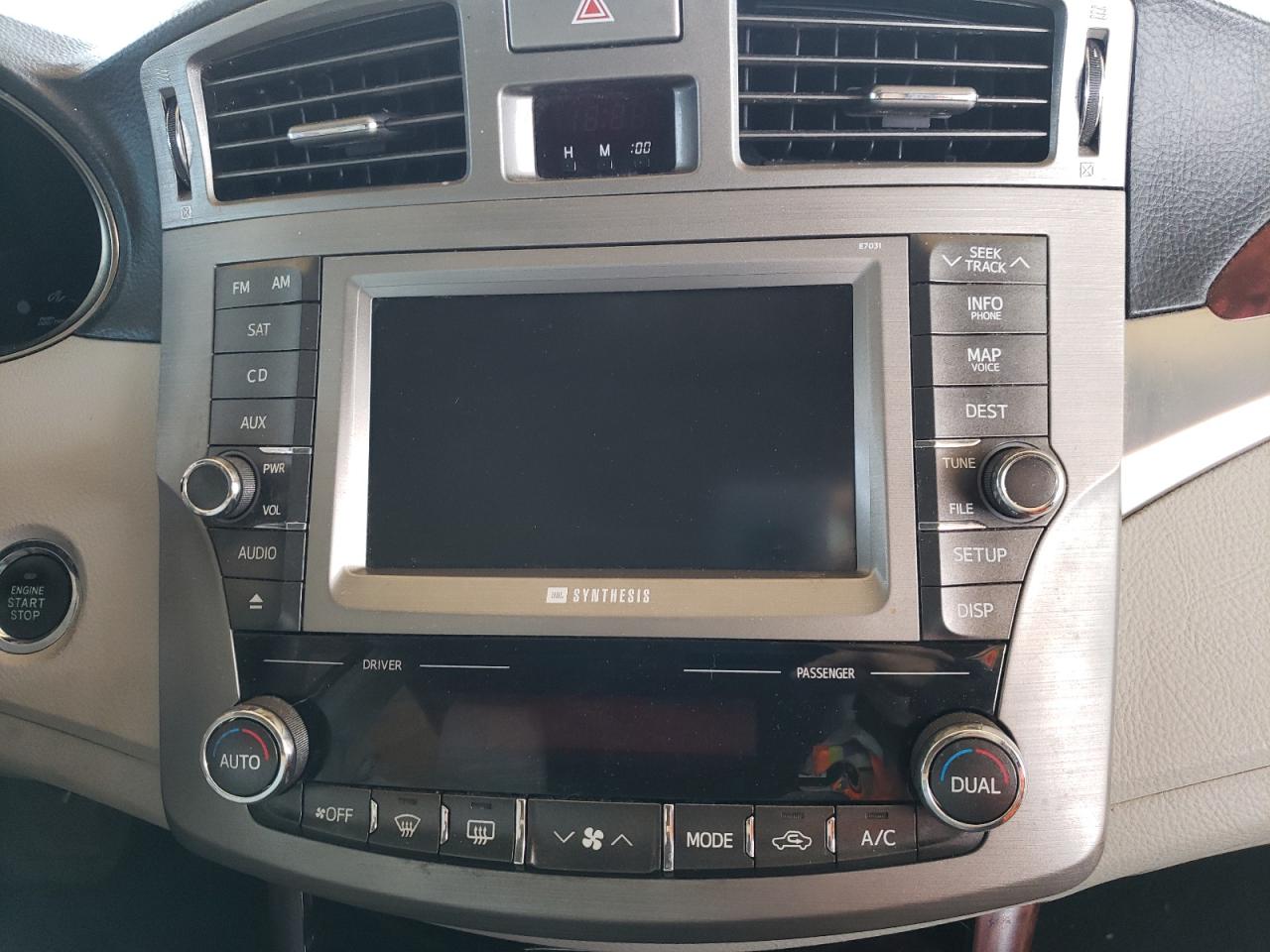 Фото 9 с аукциона – 2011 TOYOTA AVALON BAS с VIN 4T1BK3DB4BU408394