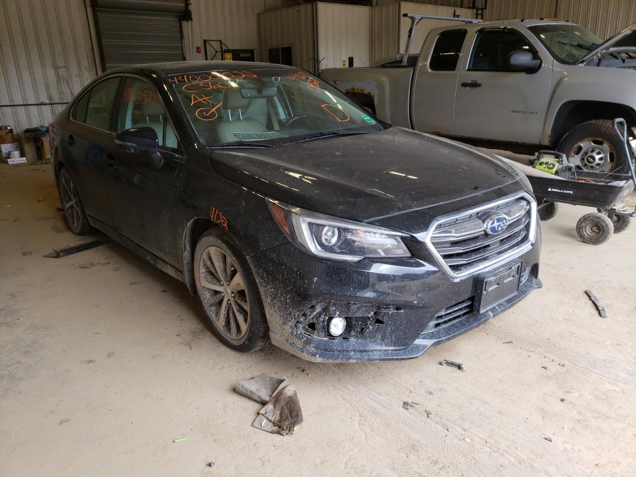 SUBARU LEGACY 2.5 2018 with VIN 4S3BNAN62J3030825 - Photo from auction