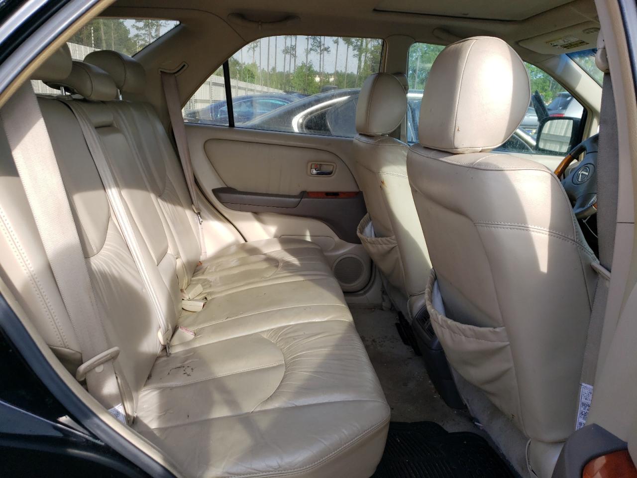 Photo 6 from auction – 2002 LEXUS RX 300 with VIN JTJHF10U120268243