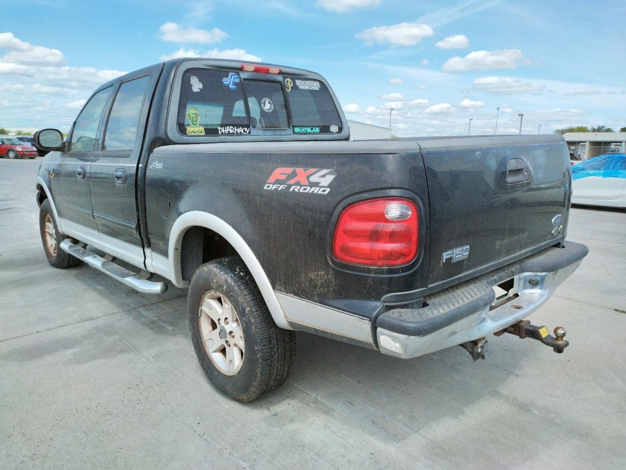 Photo 3 from auction – 2002 FORD F150 SUPER with VIN 1FTRW08L12KC97873