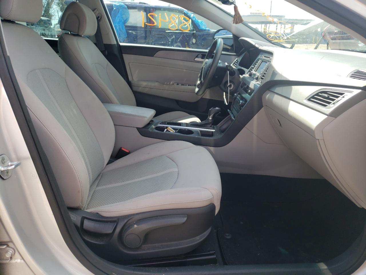 Photo 5 from auction – 2015 HYUNDAI SONATA SE with VIN 5NPE24AF9FH020205