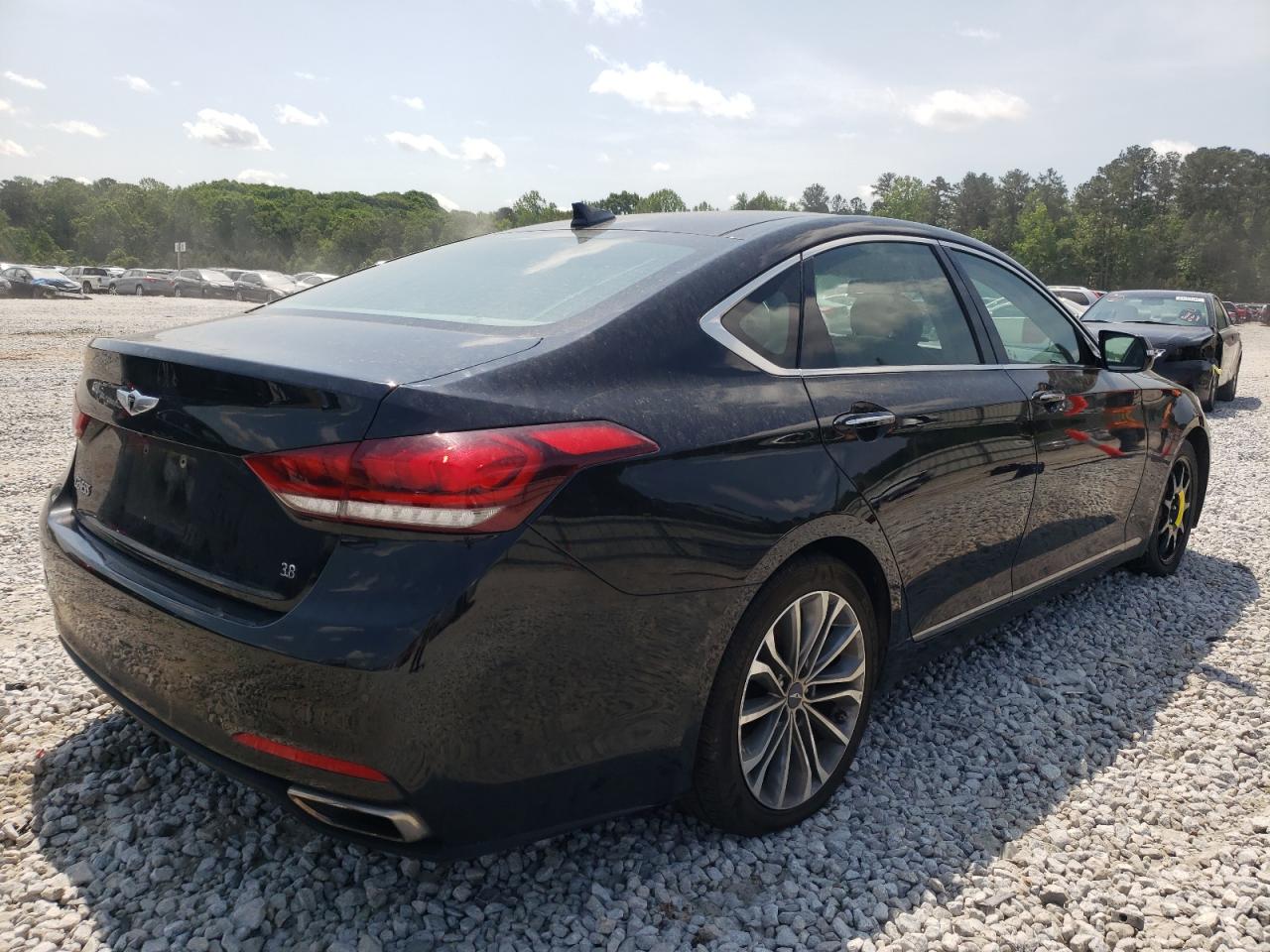 Photo 4 from auction – 2016 HYUNDAI GENESIS 3. with VIN KMHGN4JE8GU129877