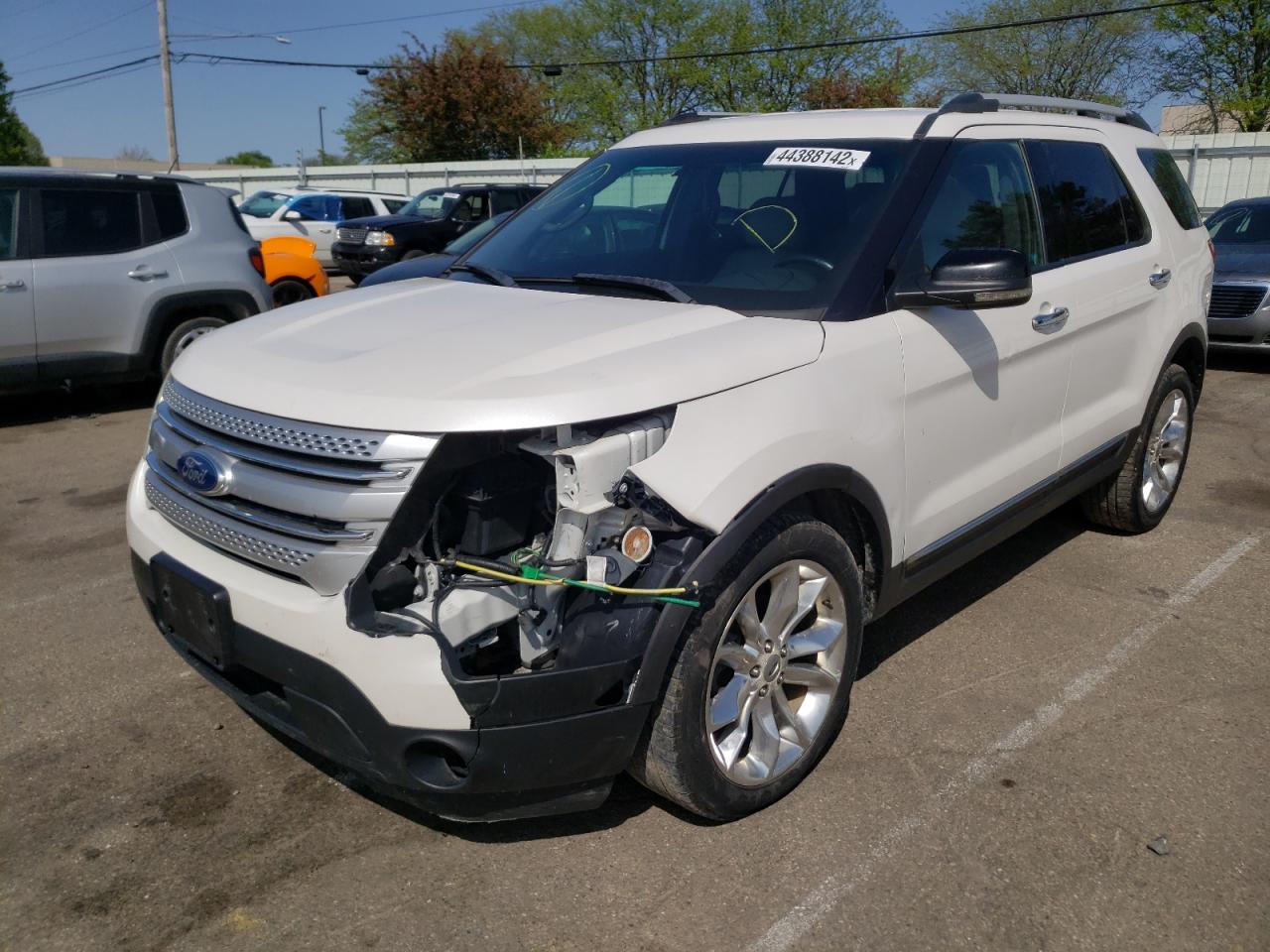 Photo 2 from auction – 2011 FORD EXPLORER X with VIN 1FMHK8D81BGA75971
